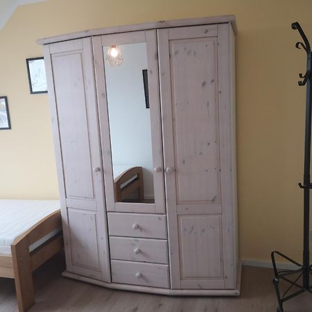Ferienwohnung Gluehwuermchen Хамелн Екстериор снимка